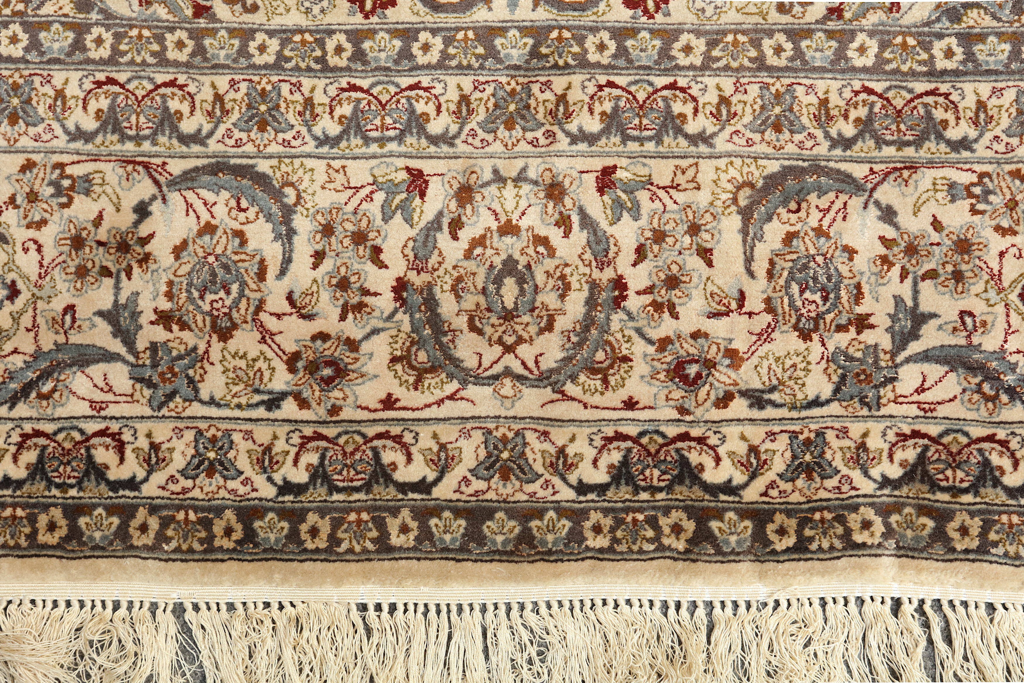 VERY FINE PART SILK ISFAHAN RUG, CENTRAL PERSIA - Image 6 of 8