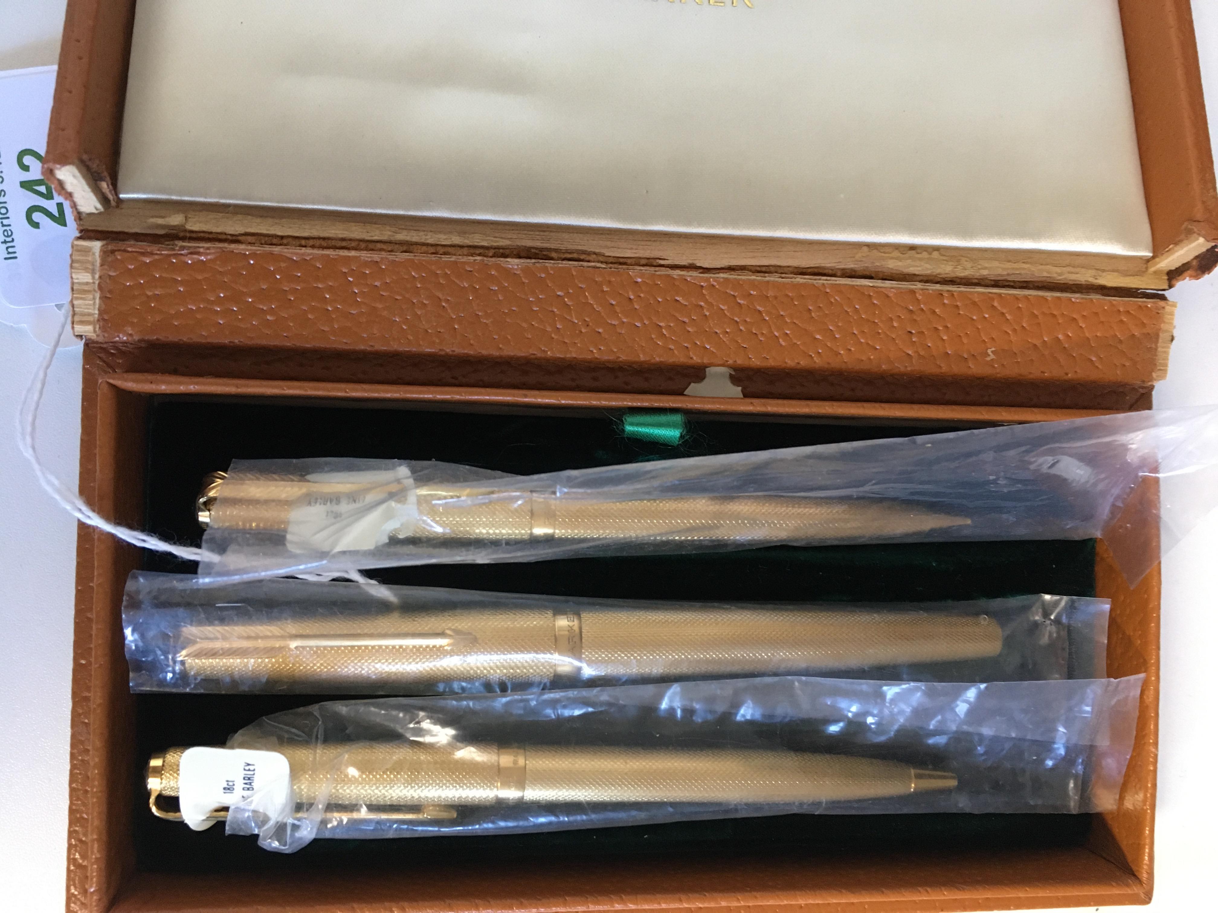 A set of three 18ct gold Parker pens, - Image 3 of 5