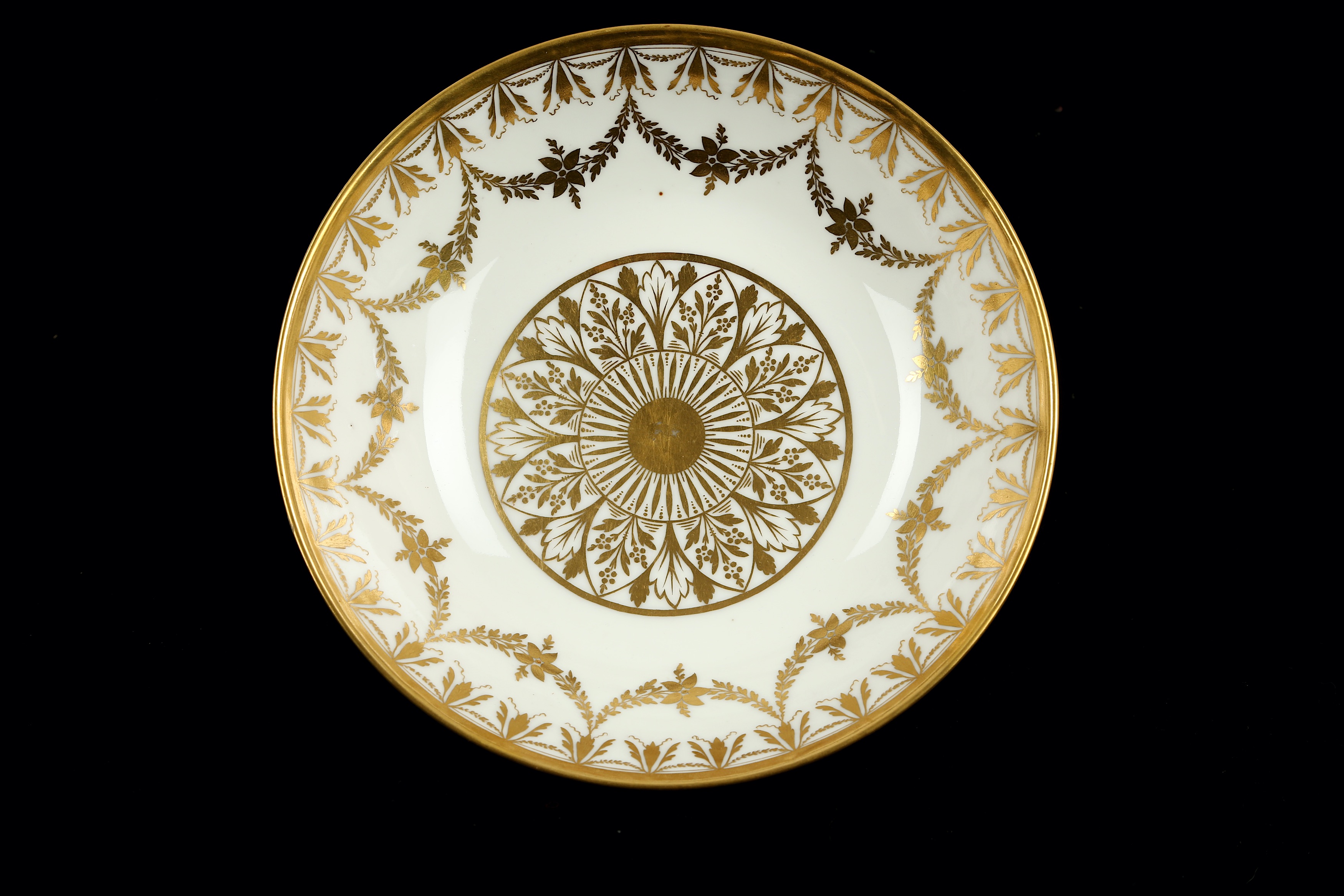 A 19th Century Paris porcelain pedestal bowl - Image 2 of 3