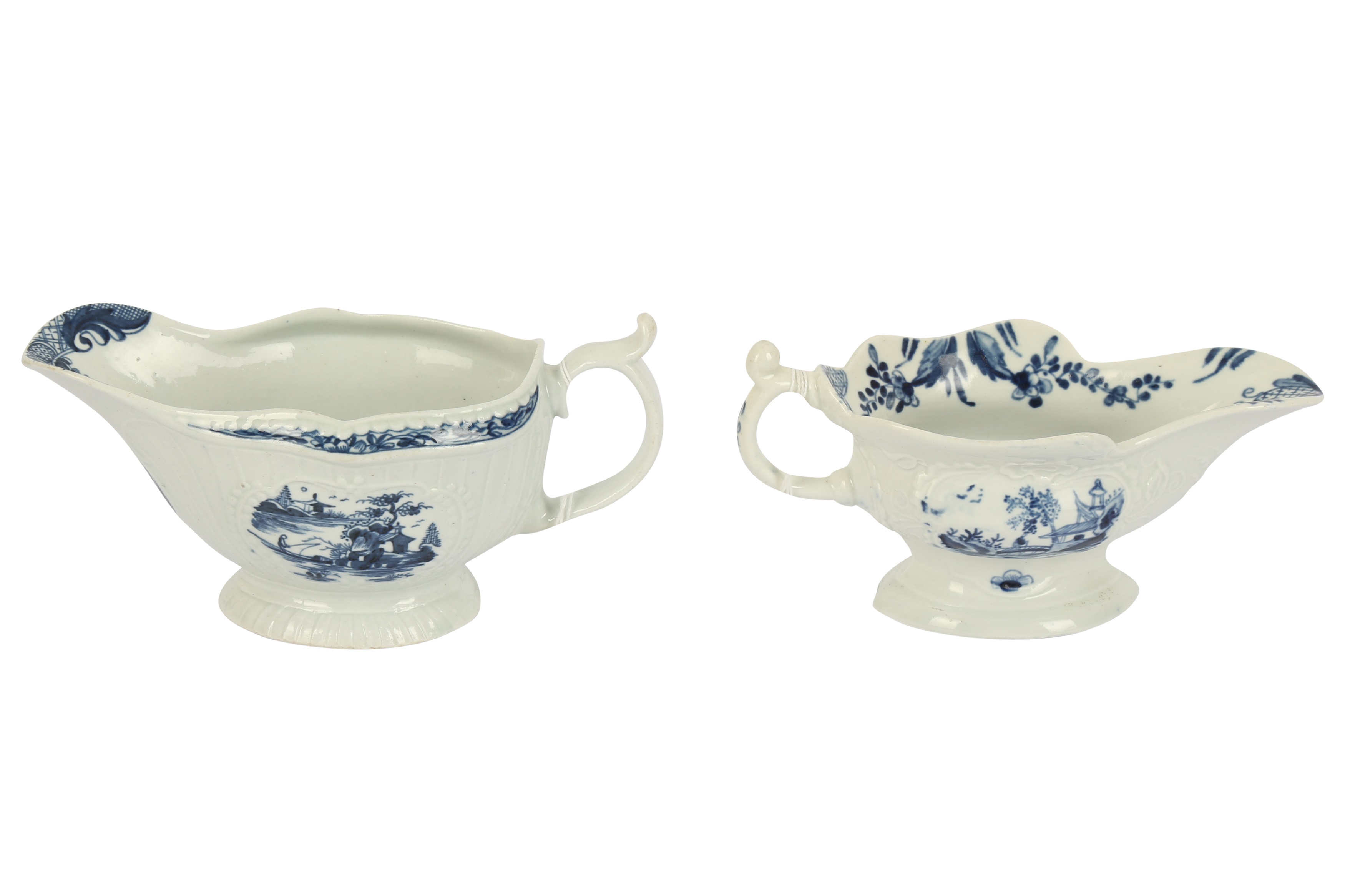 An 18th century Worcester blue and white sauce boat, circa. 1760, - Image 4 of 4