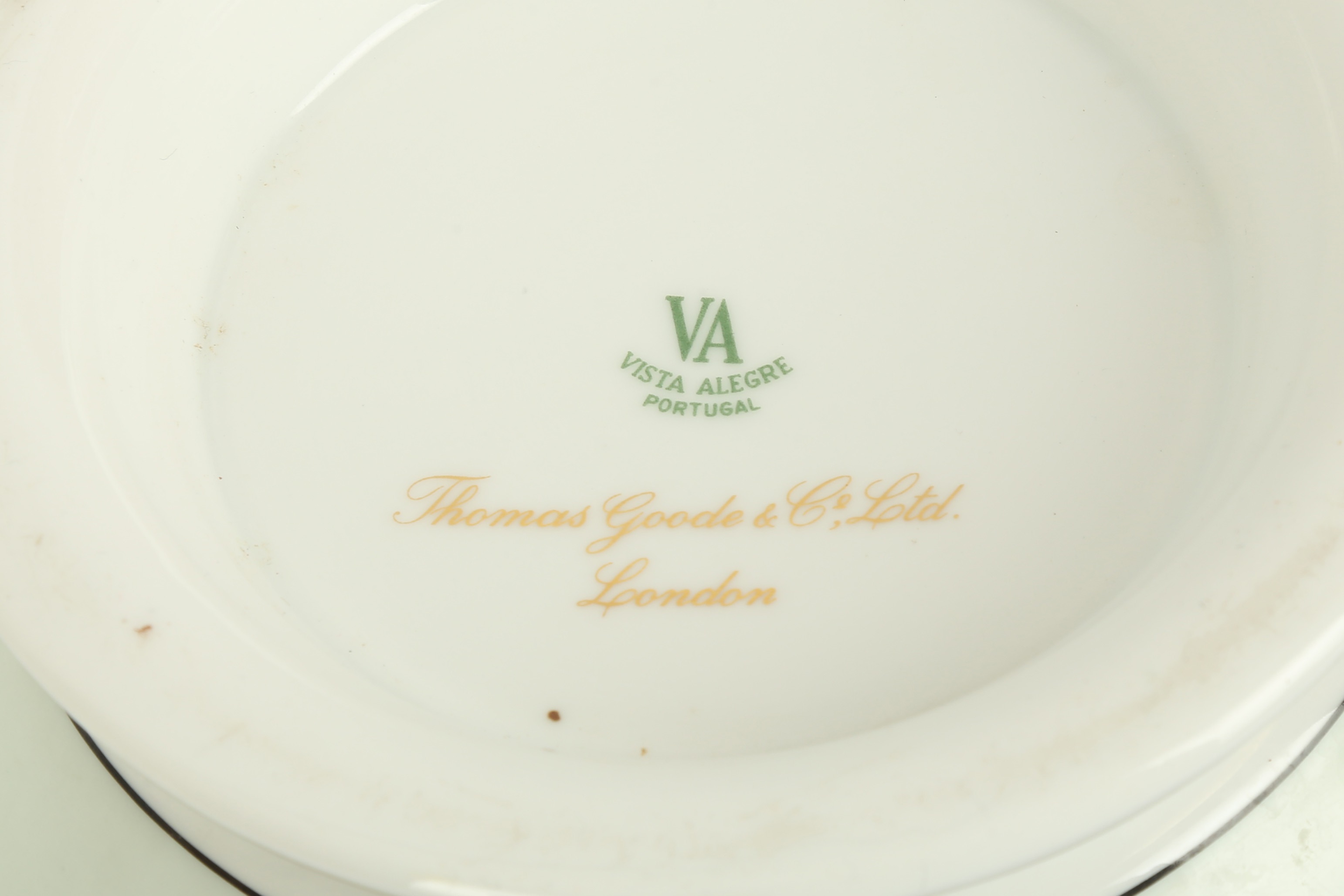 Two porcelain ice buckets by Vista Alegre, retailed by Thomas Goode and Co., in the Sevres style, - Image 3 of 3