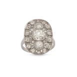 A diamond plaque ring, circa 1915