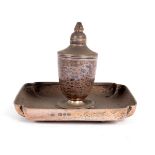 A Victorian silver table lighter, London 1890, of vase shape mounted on a square ashtray, 9.
