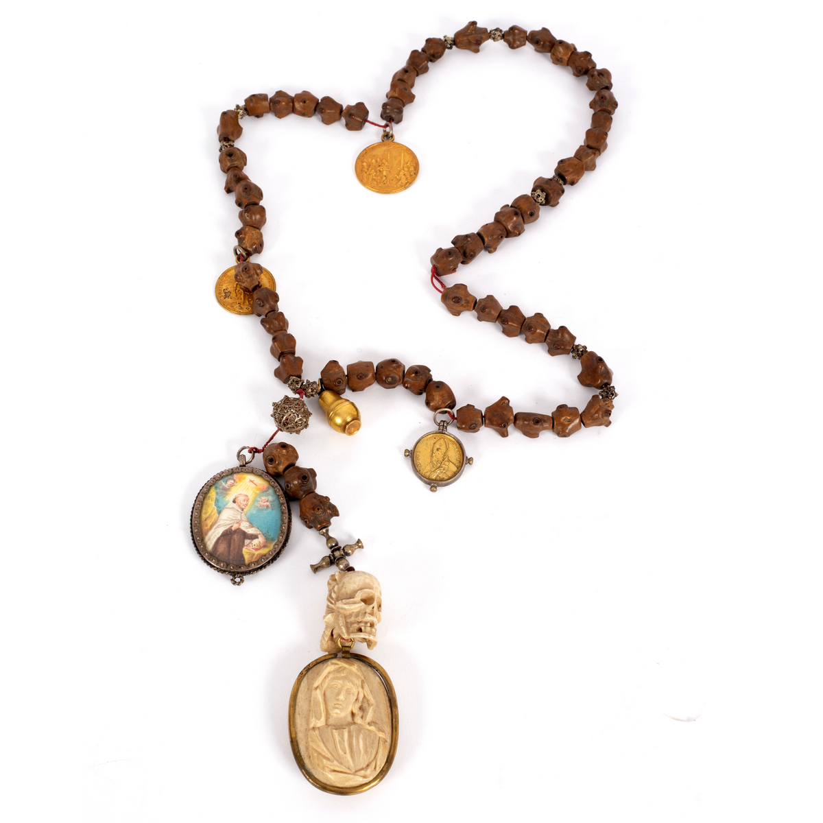 An 18th Century wooden rosary chain, South German or Italian, - Image 2 of 8