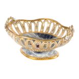 A Chamberlain's Worcester oval two-handled basket, circa 1810-20,