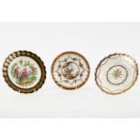 A Worcester fluted saucer dish decorated exotic birds, 20cm diameter,