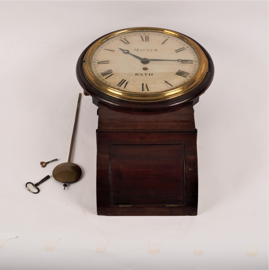 A mid 19th Century mahogany drop head wall clock, the white painted wooden dial signed Hayter, Bath, - Bild 2 aus 3
