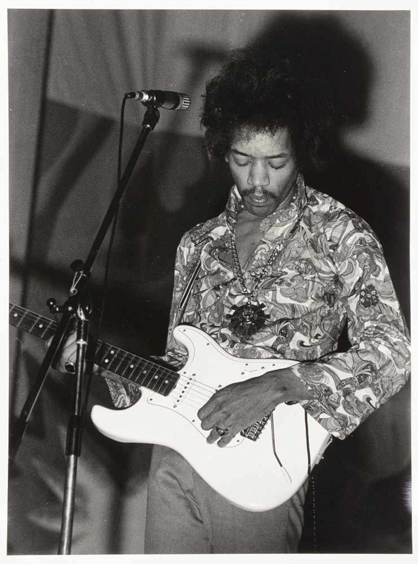 Mimmo Chianura. Jimmy Hendrix, Teatri Brancaccio Roma 25 maggio 1968. Acht Fotografien. 1968. 40 : - Image 8 of 10