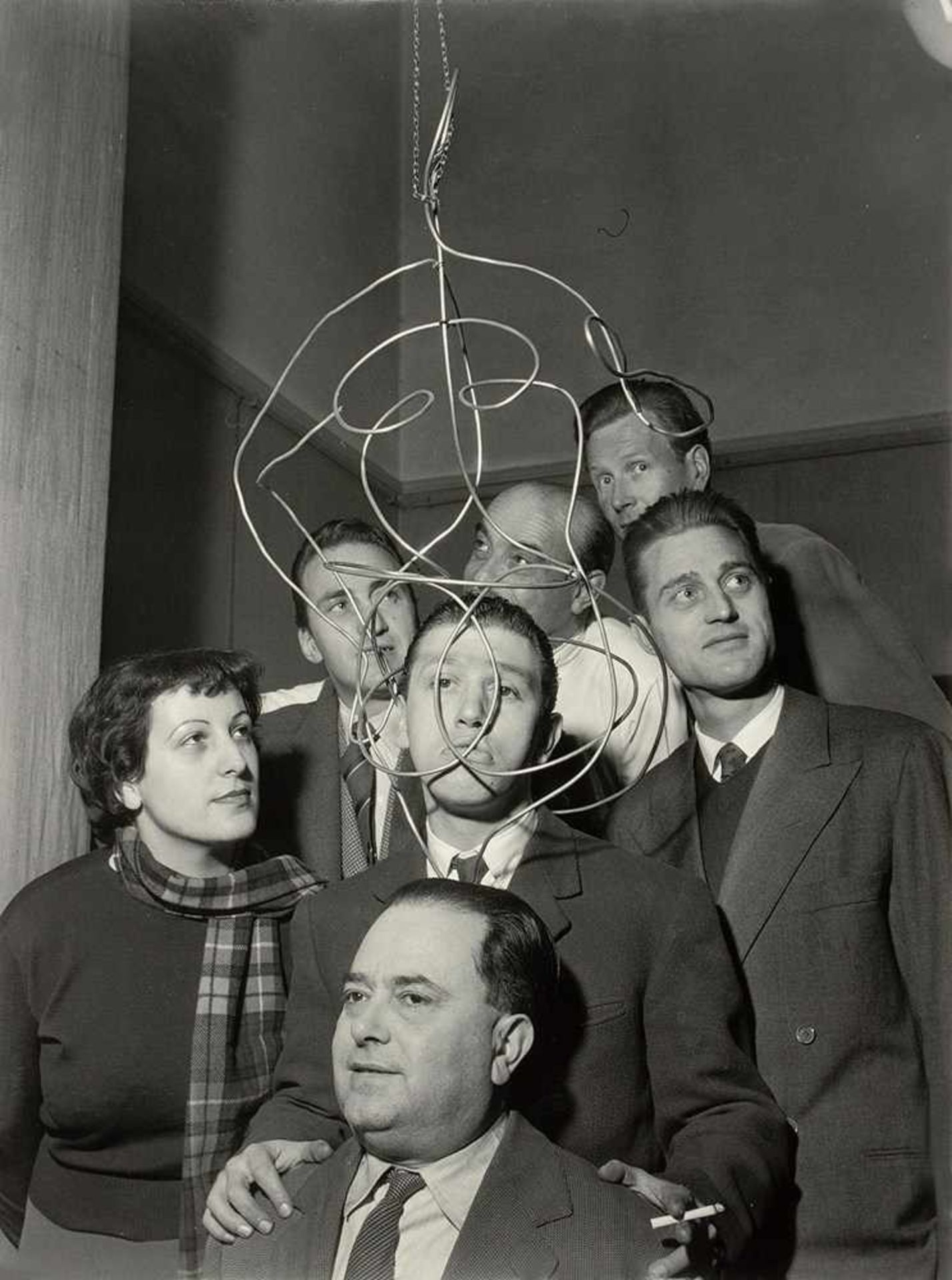 Aldo Durazzi. Movimento spazialista. Sieben Fotografien. 1952-1959. 40 : 30 cm.
