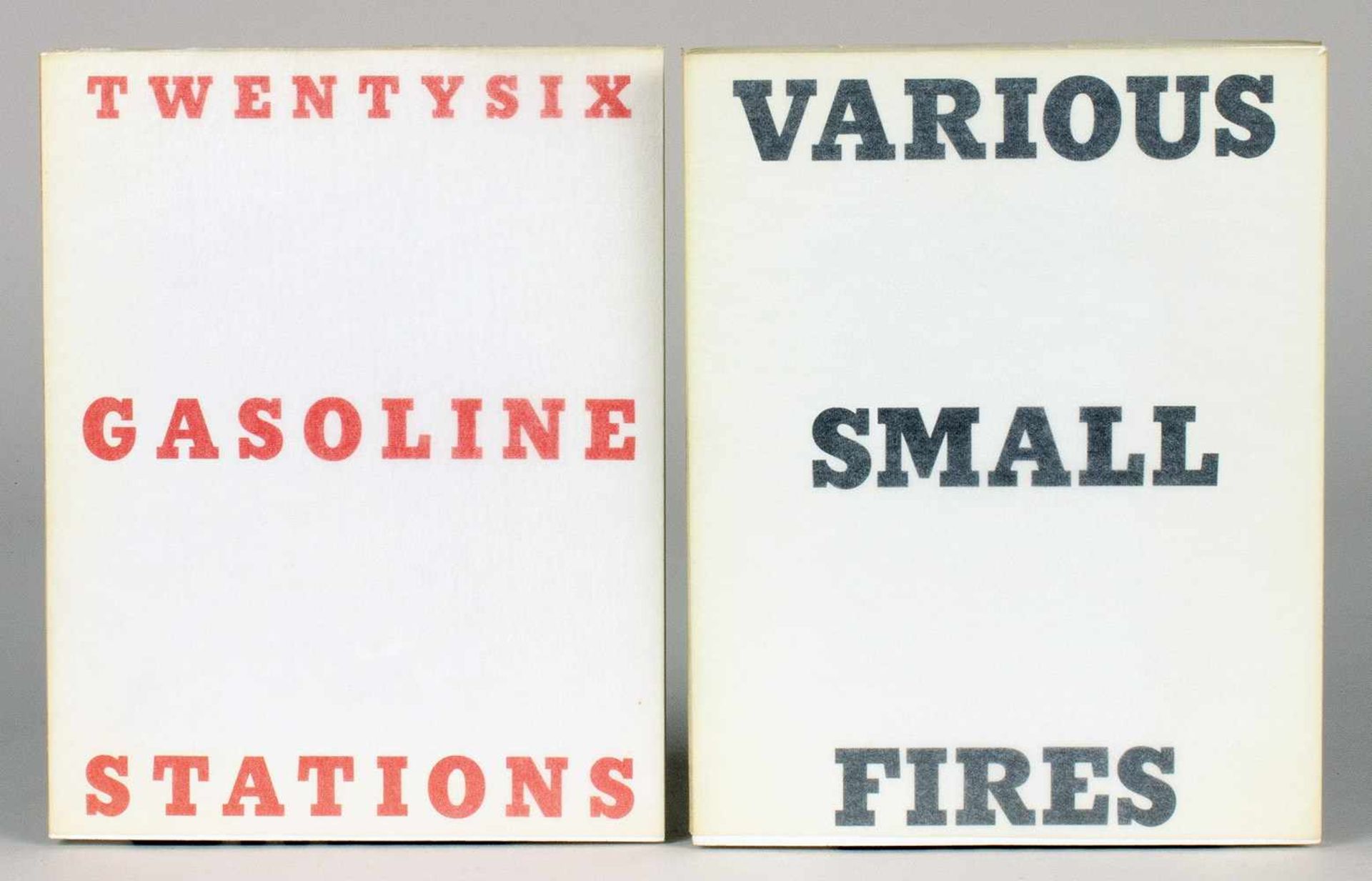 Ed Ruscha. Twentysix Gasoline Stations. - Various Small Fires. [Los Angeles,] Ed Ruscha 1969 und