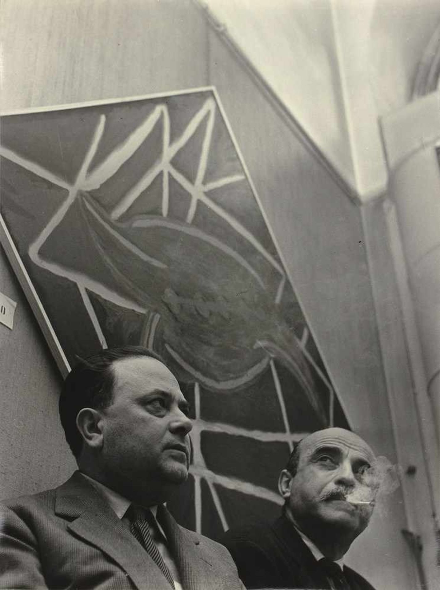 Aldo Durazzi. Movimento spazialista. Sieben Fotografien. 1952-1959. 40 : 30 cm. - Bild 4 aus 7