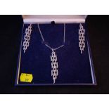 18K WHITE GOLD PENDANT + CHAIN + MATCHING EARRINGS