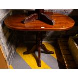 OVAL TOP BAR TABLE + ROUND POD TABLE