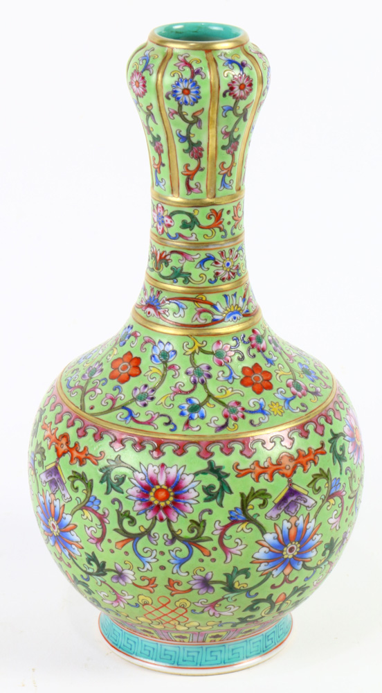 A Chinese turquoise ground garlic bottle vase - Image 2 of 6