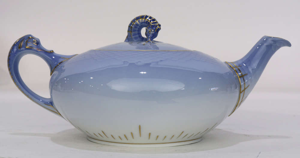 A large Bing and Grondahl (B&G) porcelain Seagull table service - Image 7 of 28