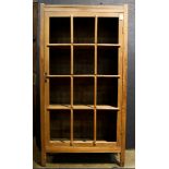 Arts & Crafts style quartersewn oak bookcase cabinet