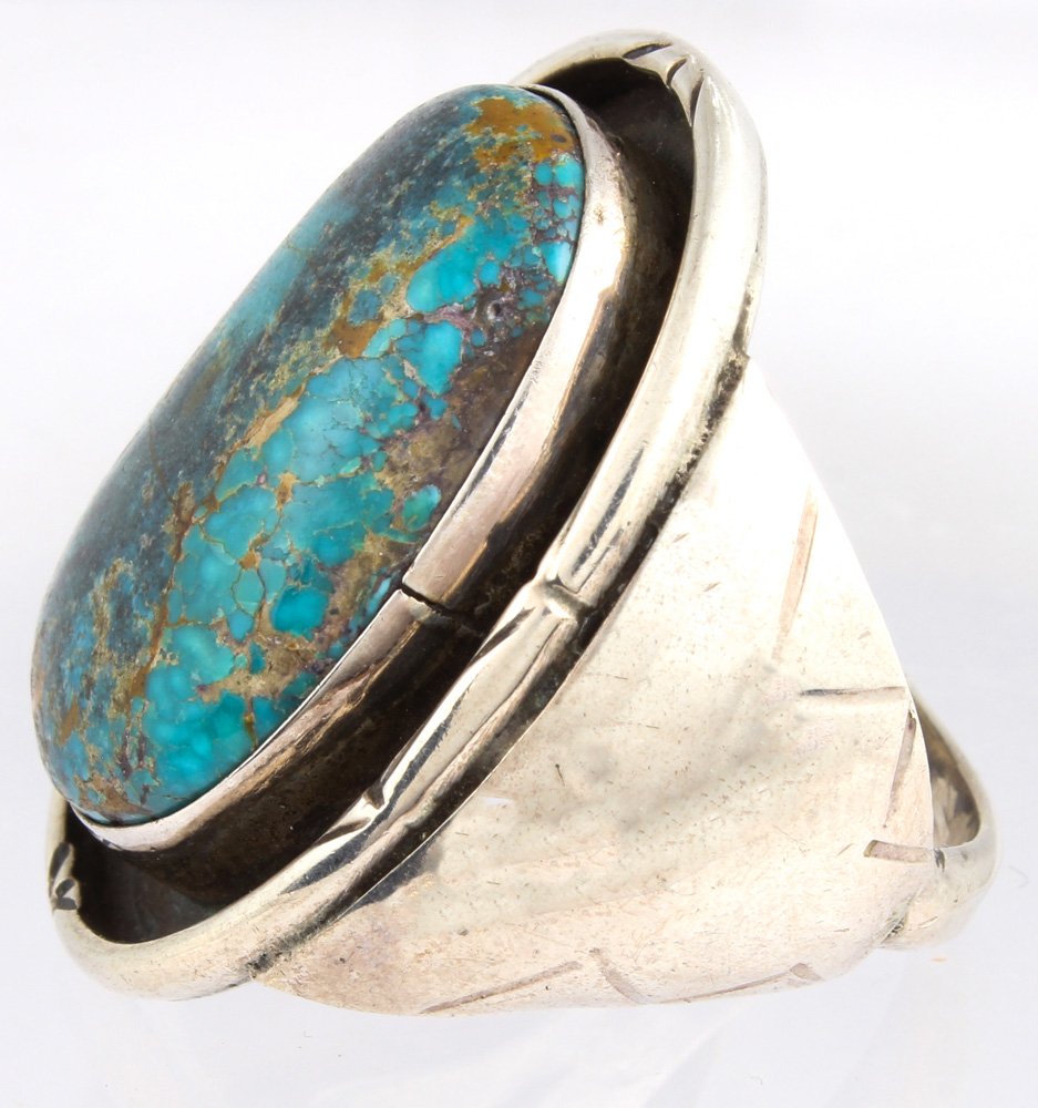 Native American turquoise, silver ring - Image 3 of 6