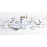 (lot of 16) Assembled lot of Blue Lace earthenware