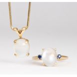 Moonstone, sapphire, yellow gold jewelry suite