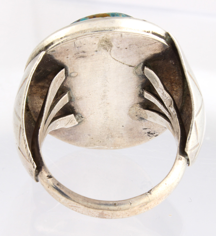 Native American turquoise, silver ring - Image 5 of 6