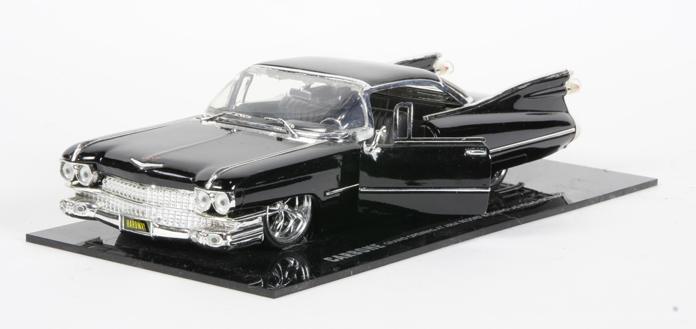 A Carbone commemorative model car - Image 7 of 22