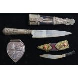 (lot of 3) Weapon group, consisting of a South East Asian dagger, together with an Argentinian