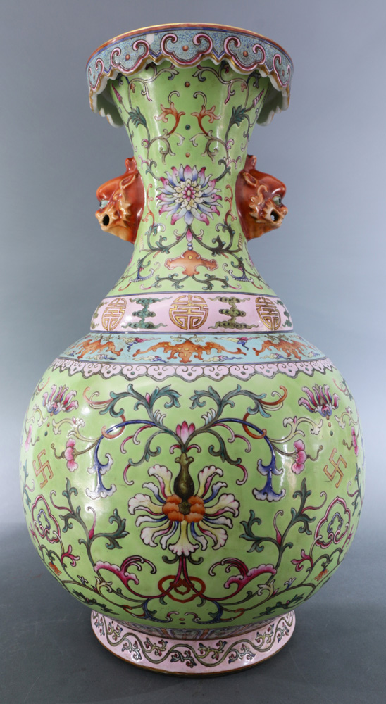 A Chinese Large turquoise ground enamelled vase, painted with peony flows, bats and foliage scrolls, - Image 3 of 7