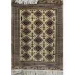 Persian Bahktiari carpet, 7'1'' x 5'2''