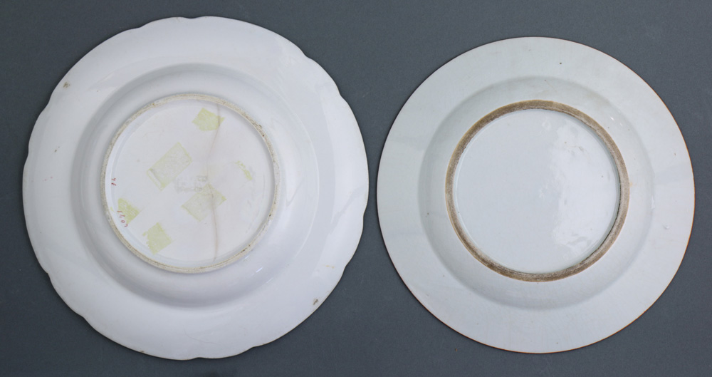 (Lot of 2) Two Chinese enamelled porcelain dishes, each painted with pheasant sitting on the rock - Image 3 of 4