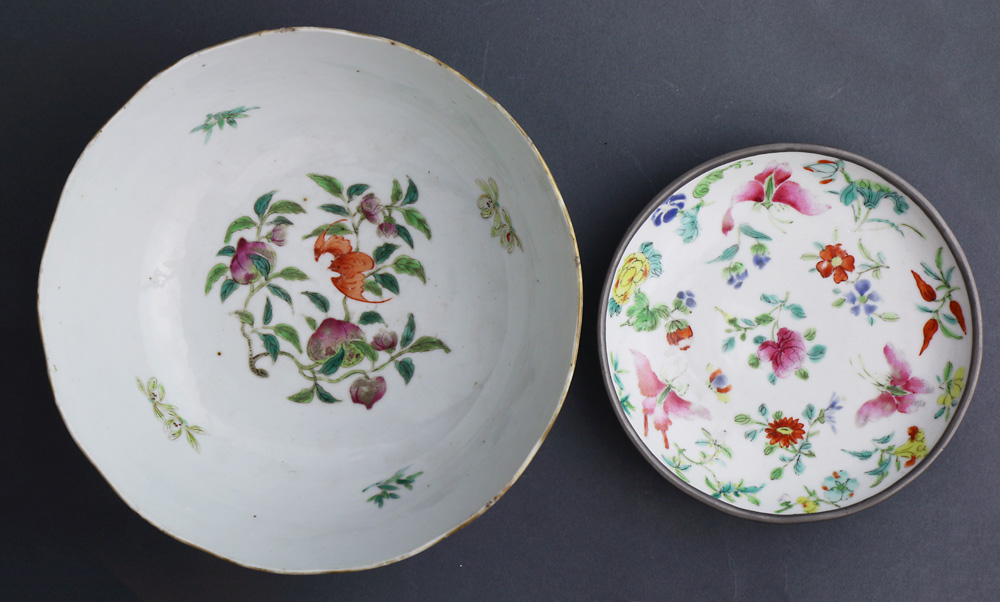 (Lot of 2) Two Chinese famille-rose wares, first a bowl, of lobbed mouth rim and decorated with