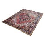 Persian Heriz carpet, 8'11'' x 5'8''