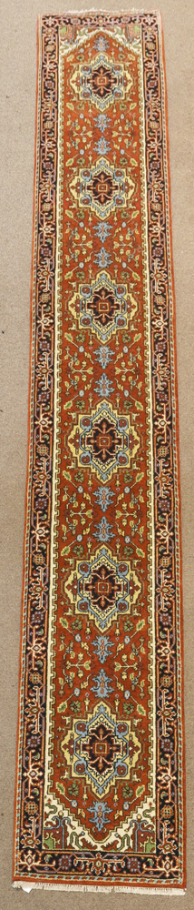 An Agra Serapi Runner