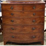 American Federal bow front chest of drawers early 19th century, executed in mahogany