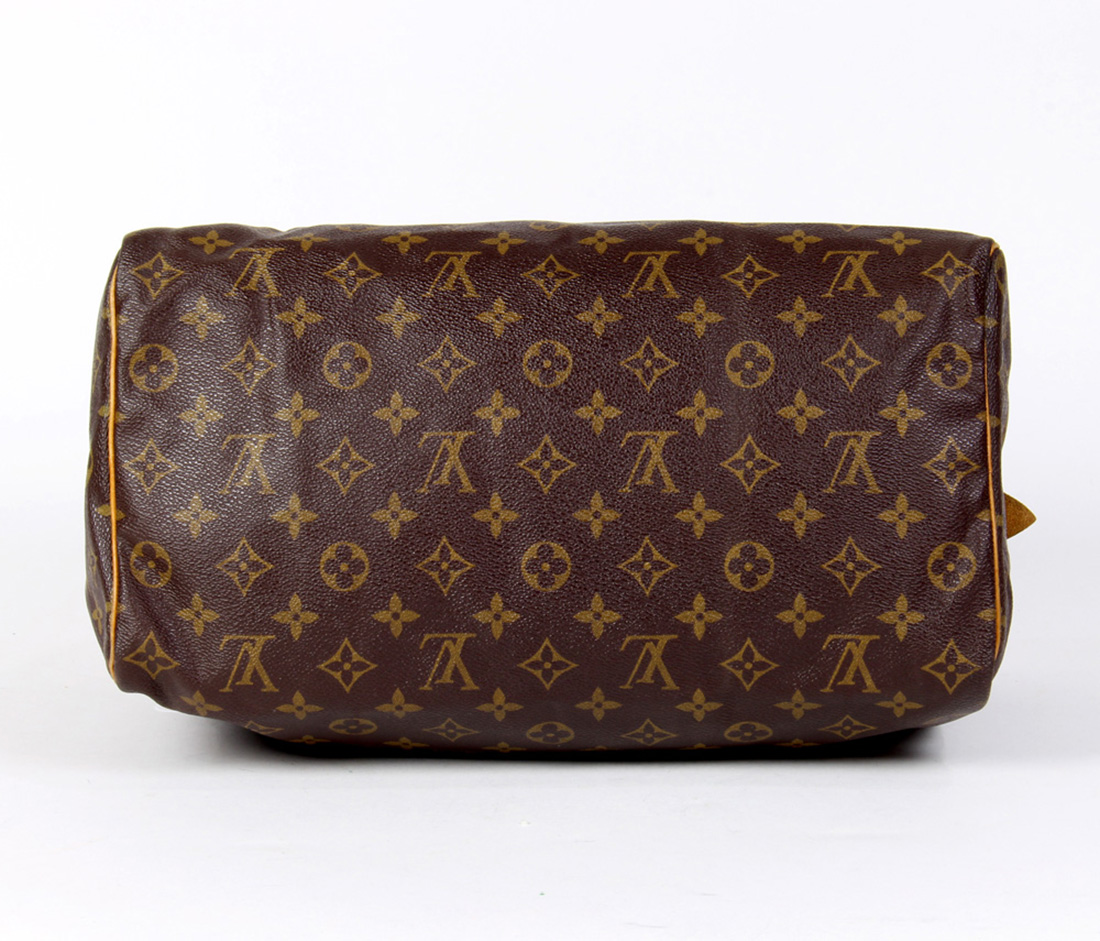 Louis Vuitton Speedy handbag, 35cm, executed in brown Monogram Coated Canvas, 35 x 22 x 18 cm - Image 3 of 5