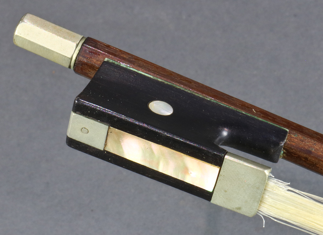 A labeled Babos Bela Geignemache Hermanstad violin, bearing a label dated 1923, with bow ( - Image 6 of 8