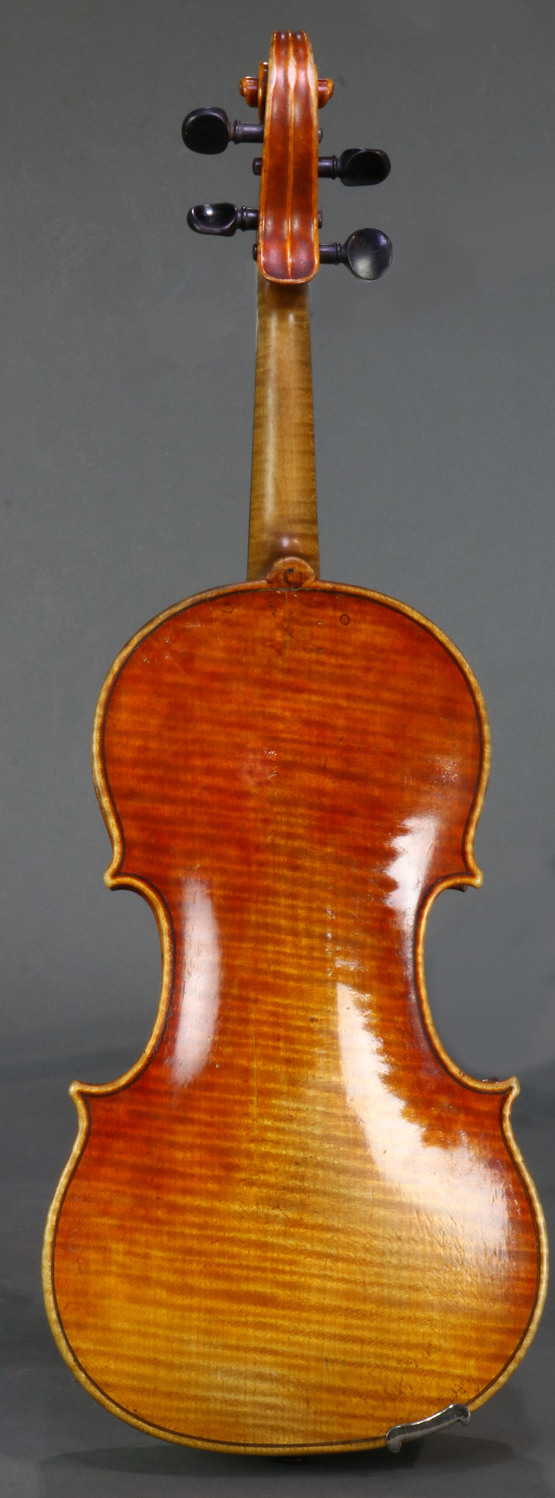 A labeled Babos Bela Geignemache Hermanstad violin, bearing a label dated 1923, with bow ( - Image 3 of 8