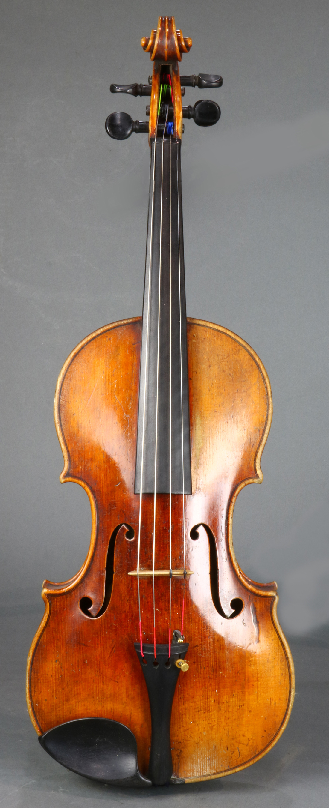 A labeled Babos Bela Geignemache Hermanstad violin, bearing a label dated 1923, with bow ( - Image 2 of 8