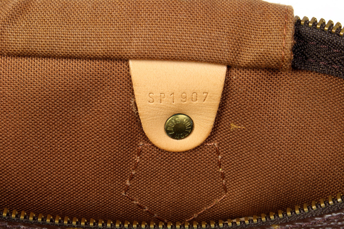 Louis Vuitton Speedy handbag, 35cm, executed in brown Monogram Coated Canvas, 35 x 22 x 18 cm - Image 5 of 5