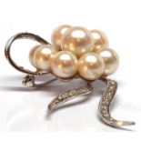Cultured pearl, diamond, 10k brooch
