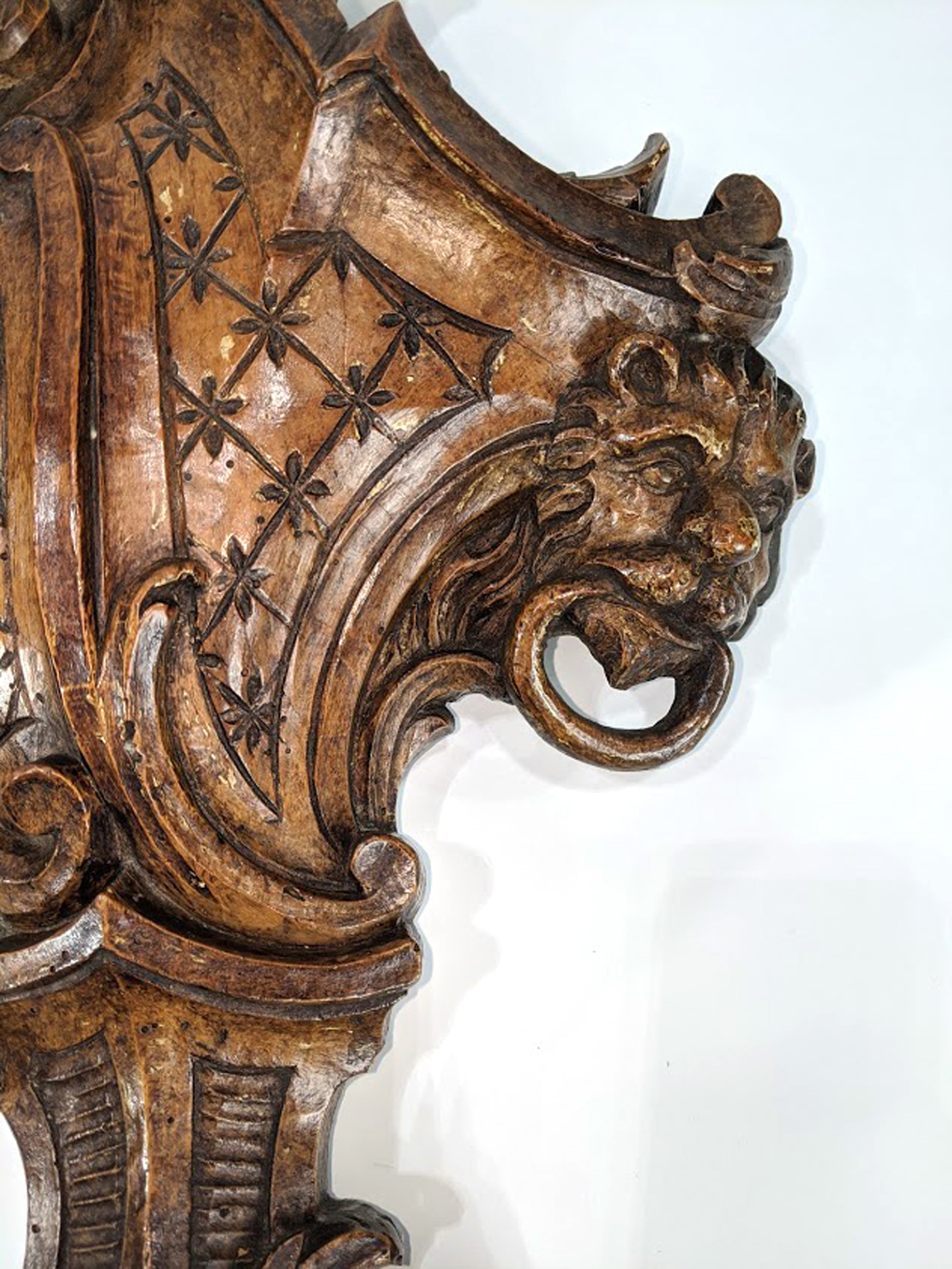 A pair of German Rococo carved walnut balustrade segments - Image 2 of 4