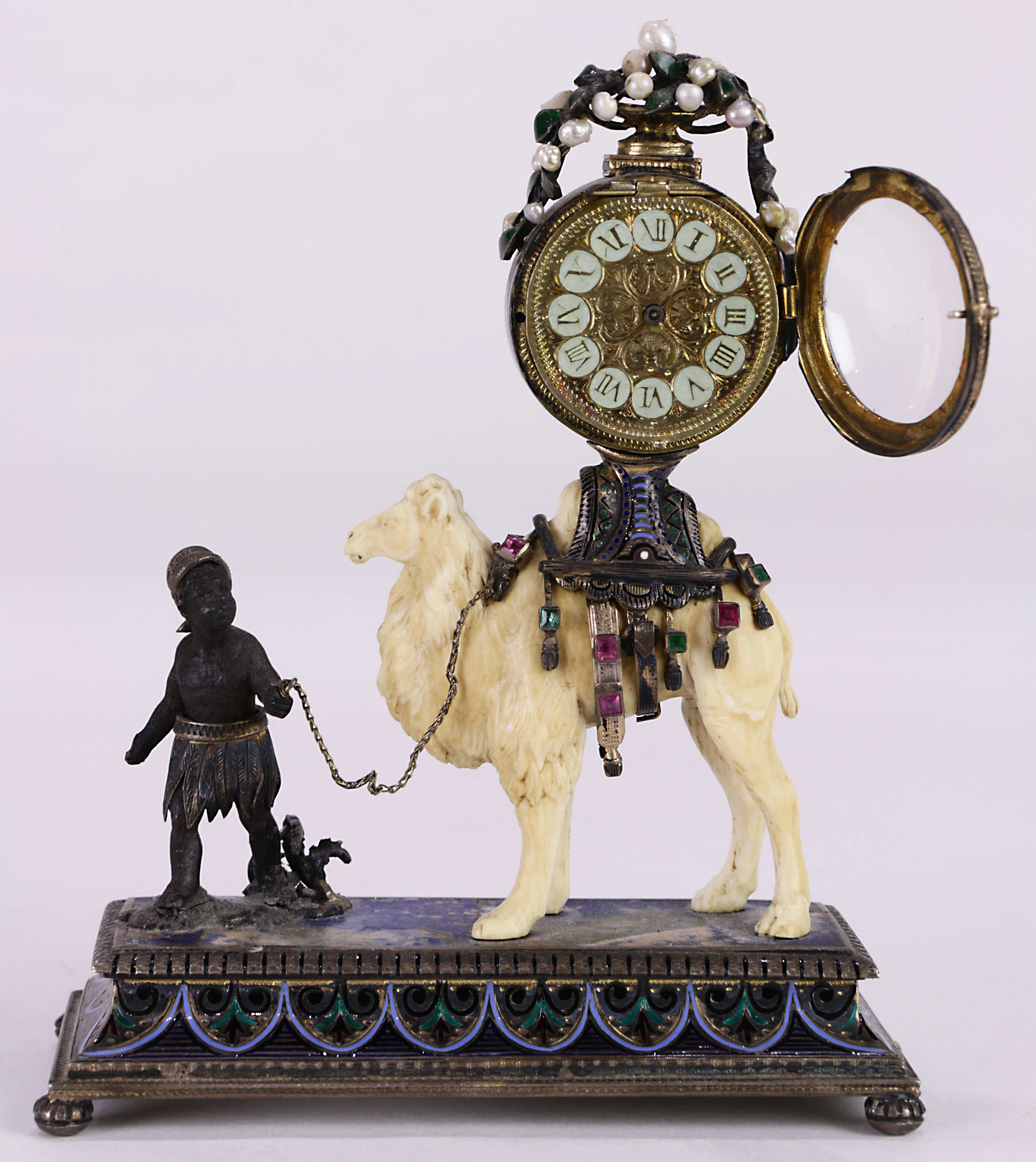 A continental emerald ruby seed pearl and eglomise decorated desk clock in the Moorish taste - Image 2 of 5