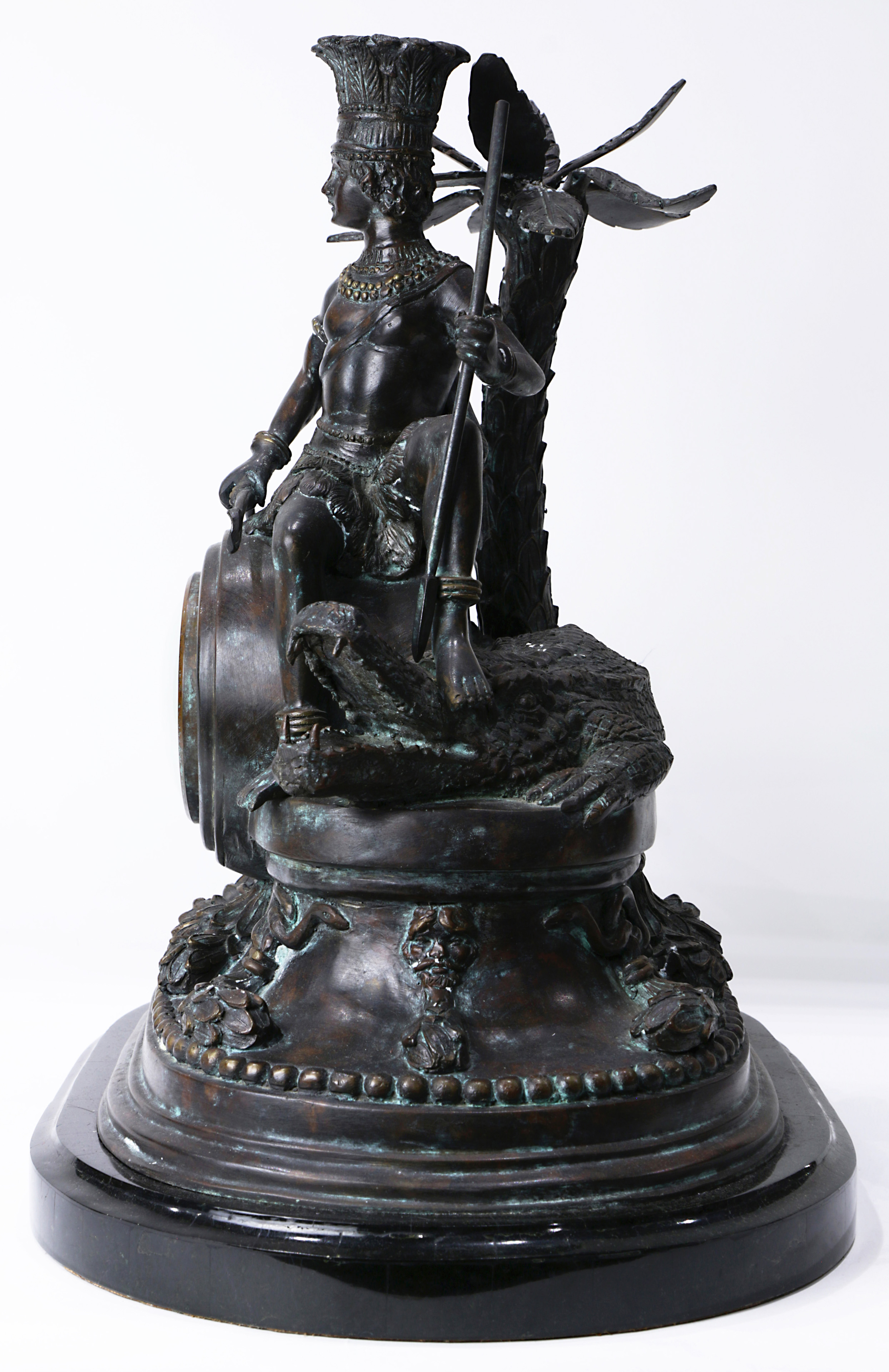 A Classical style spelter figural mantle clock - Image 2 of 6