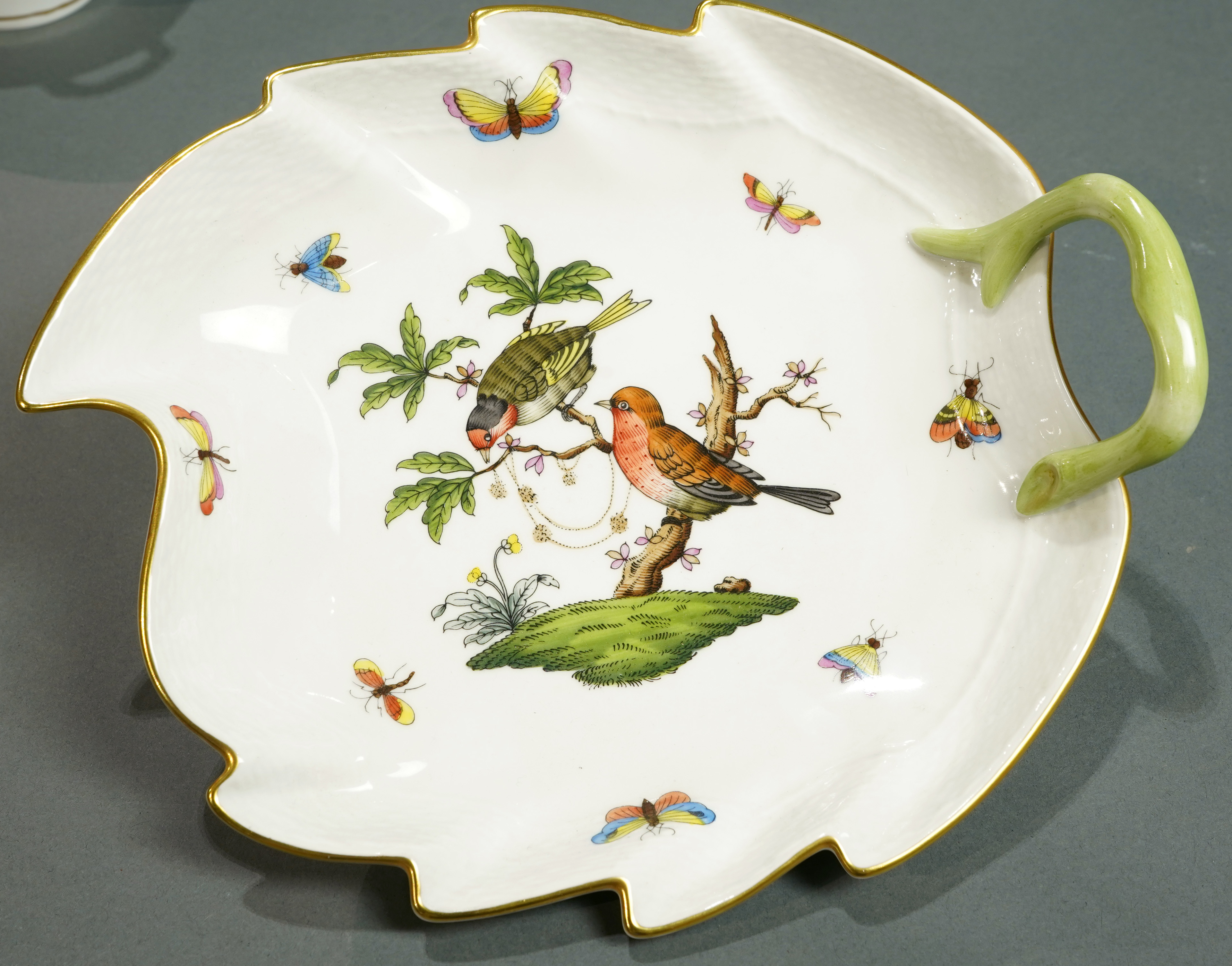 (lot of 119) A Herend Rothschild Bird pattern table service for twelve - Image 3 of 6