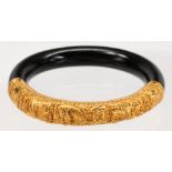 Black coral, 20k yellow gold bracelet