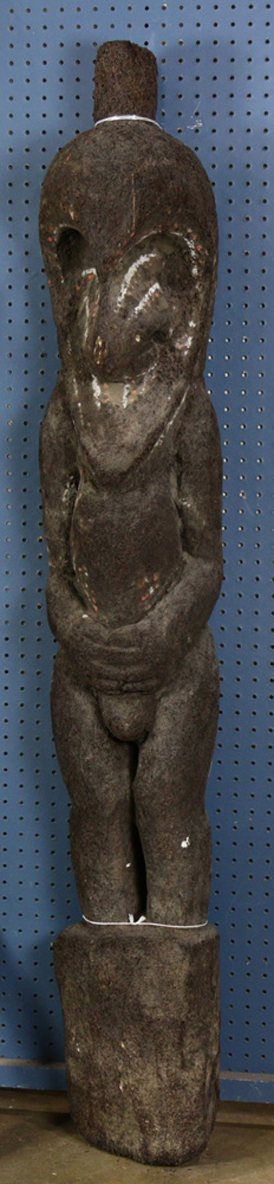 Vanuatu (formerly New Caledonia) Melanesia large and well carved Fernwood grade figure