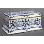 Chinese underglaze blue covered box with Arabic inscriptions