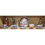 (lot of 14) Group of mainly Japanese porcelains