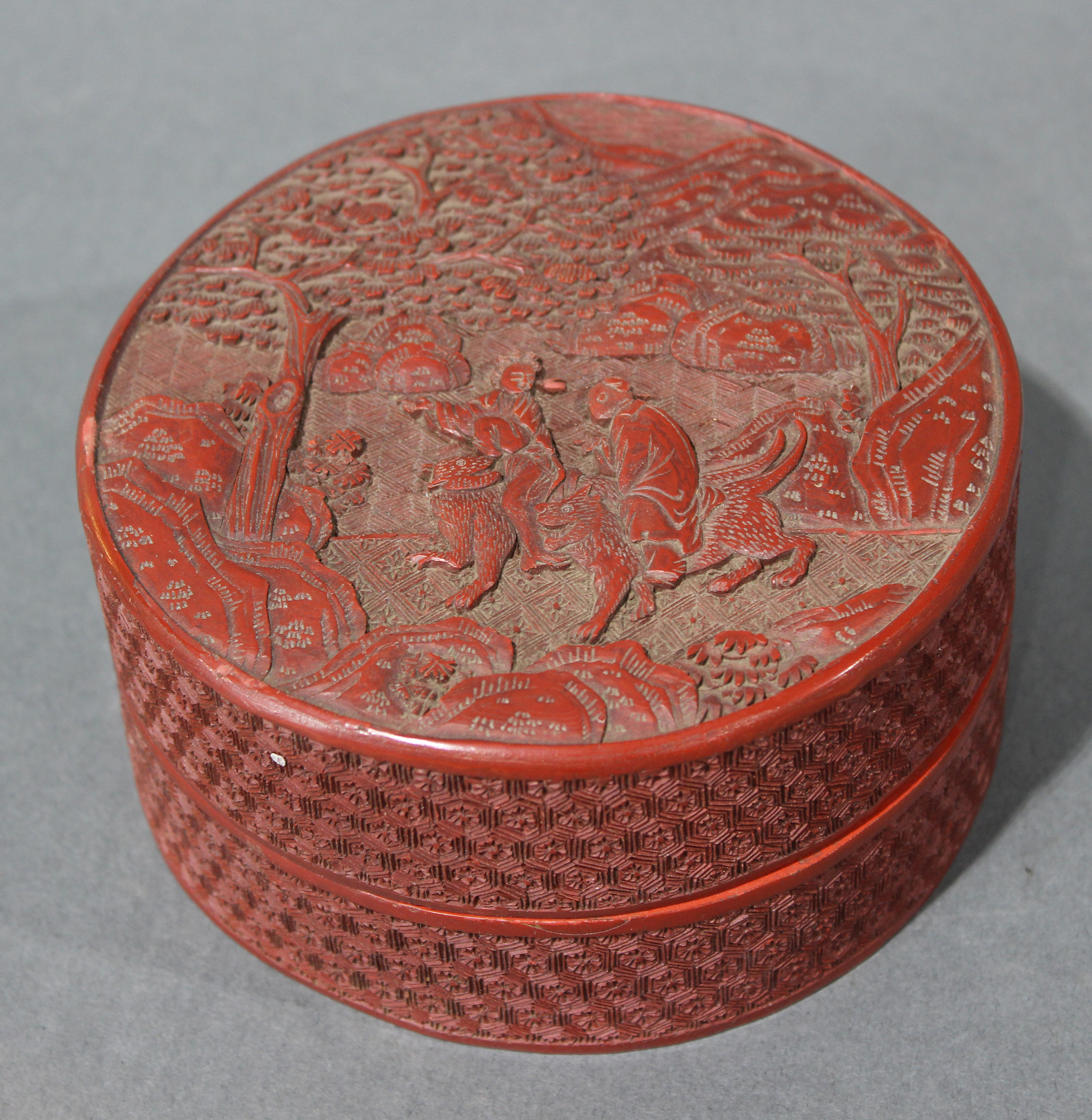 Chinese cinnabar lacquer box, of circular form - Image 2 of 2