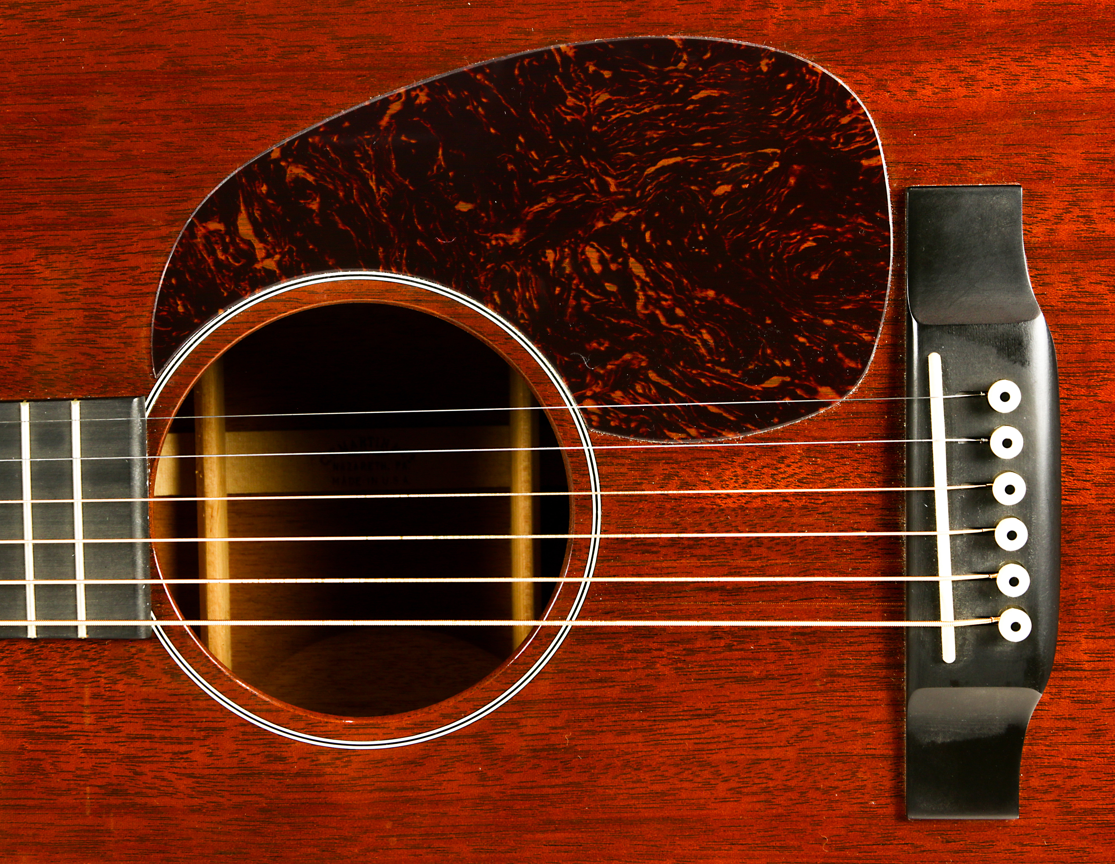 A Martin 2001 D17 guitar - Image 7 of 8
