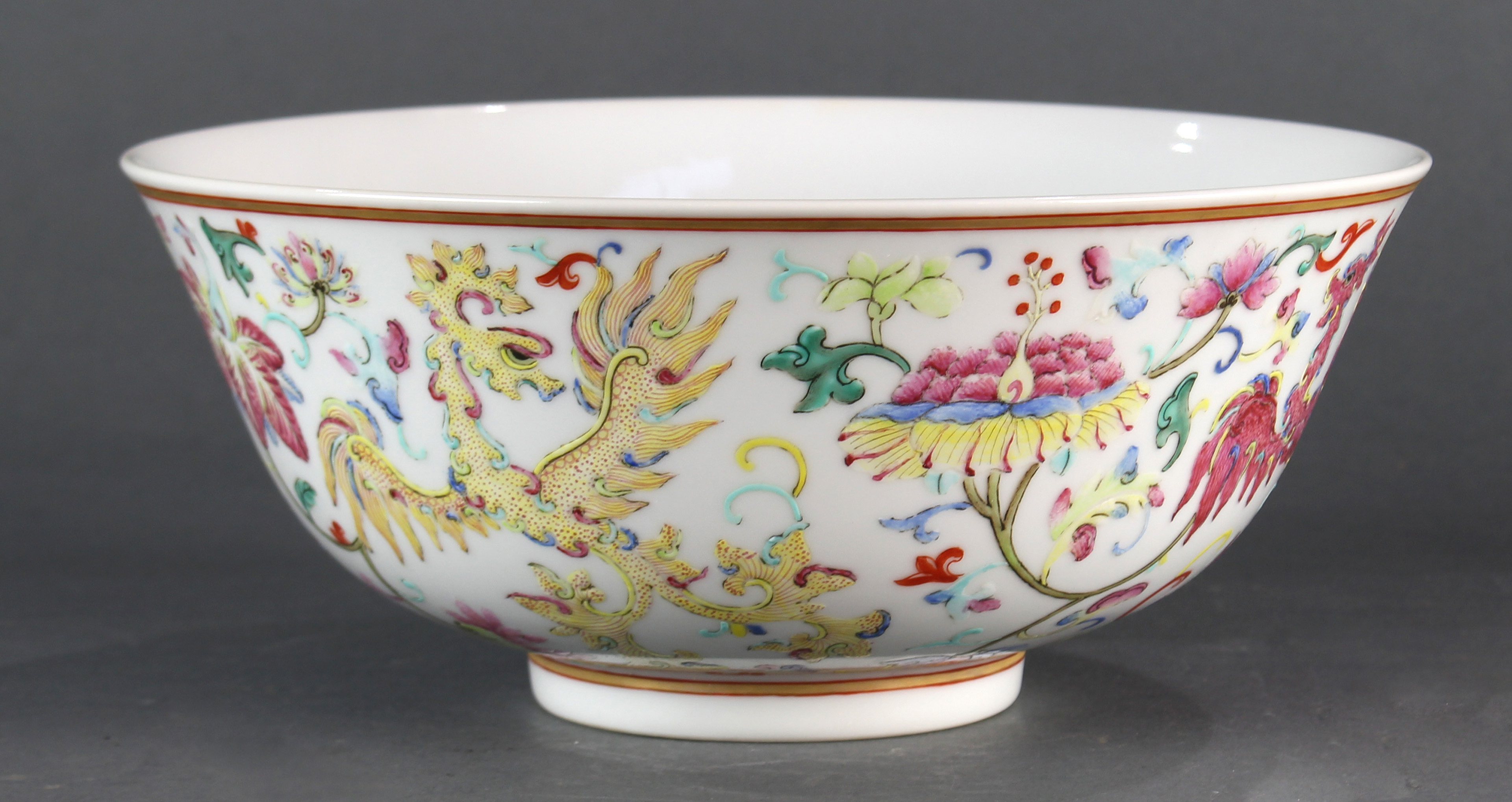 A famille rose 'phoenix' bowl